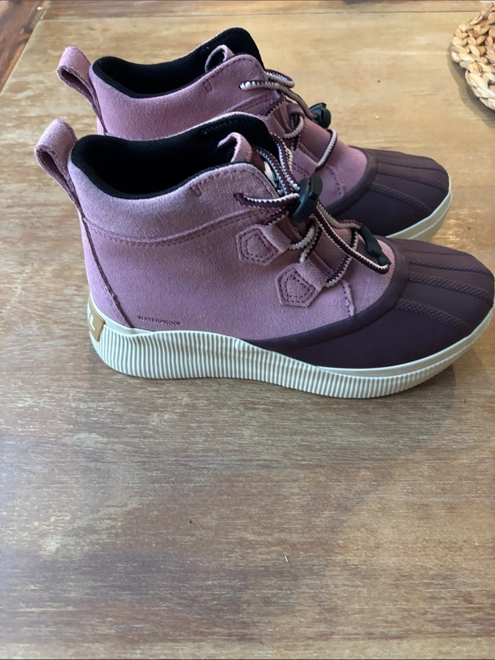 Girl’s Sorel Two-Tone Pink and Plum Waterproof Duck Boots